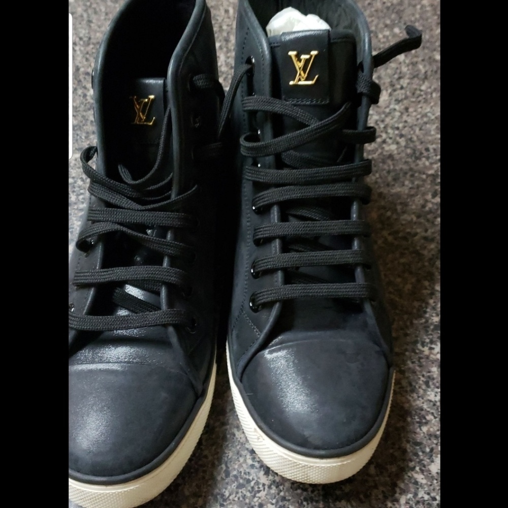 Louis vuitton  sneakers
